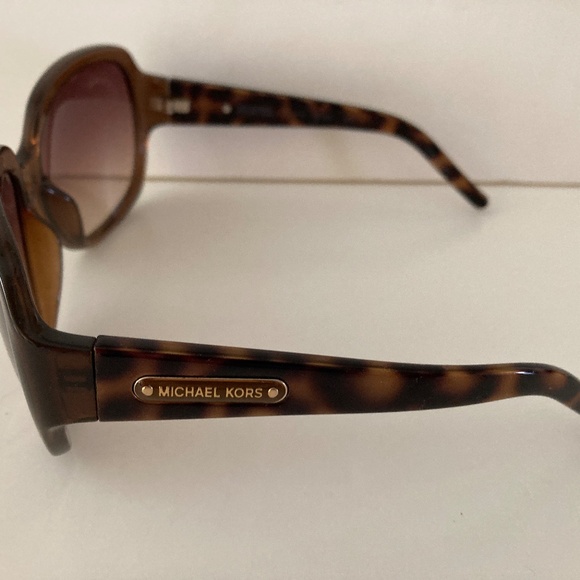 Michael Kors Women\'s Curacao Brown/Tortoise Sunglasses M2708S 238/Case/NEW!!!